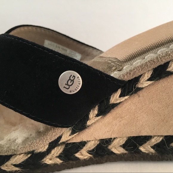 UGG Margot Sheepskin Wedge Slip On Sandals Size 6 - Picture 7 of 8